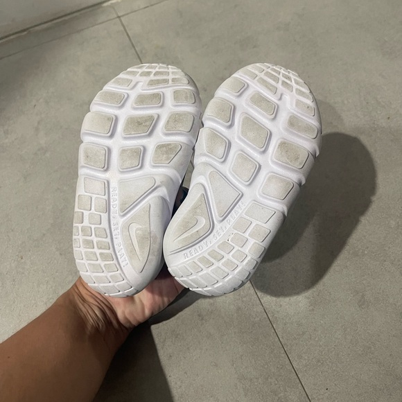 Toddler Nike Flex- size 7 - Picture 3 of 5